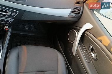 Седан Renault Fluence 2011 в Вознесенську