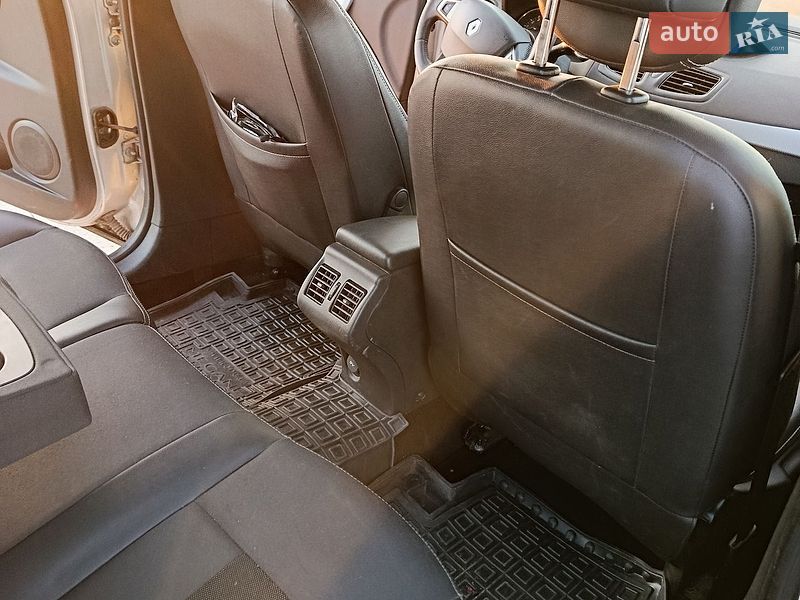 Седан Renault Fluence 2011 в Вознесенську