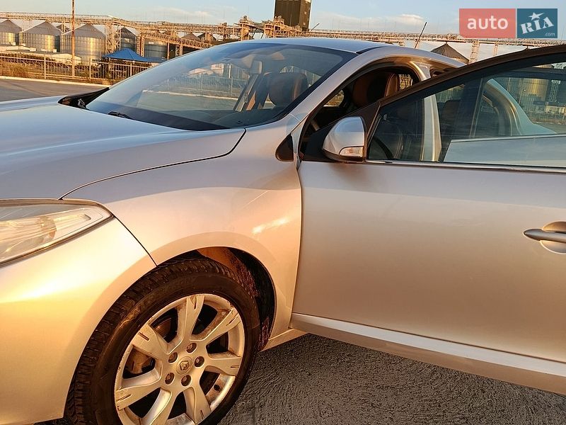 Седан Renault Fluence 2011 в Вознесенську