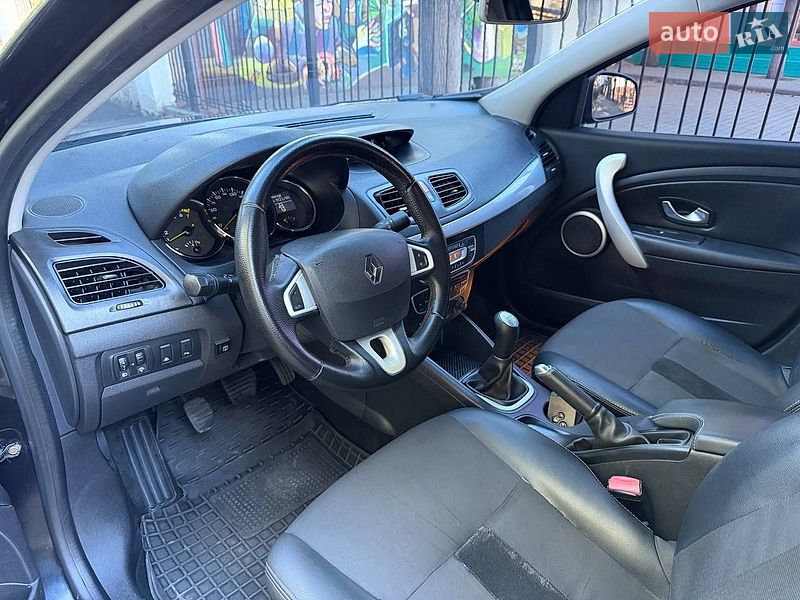 Седан Renault Fluence 2010 в Одессе