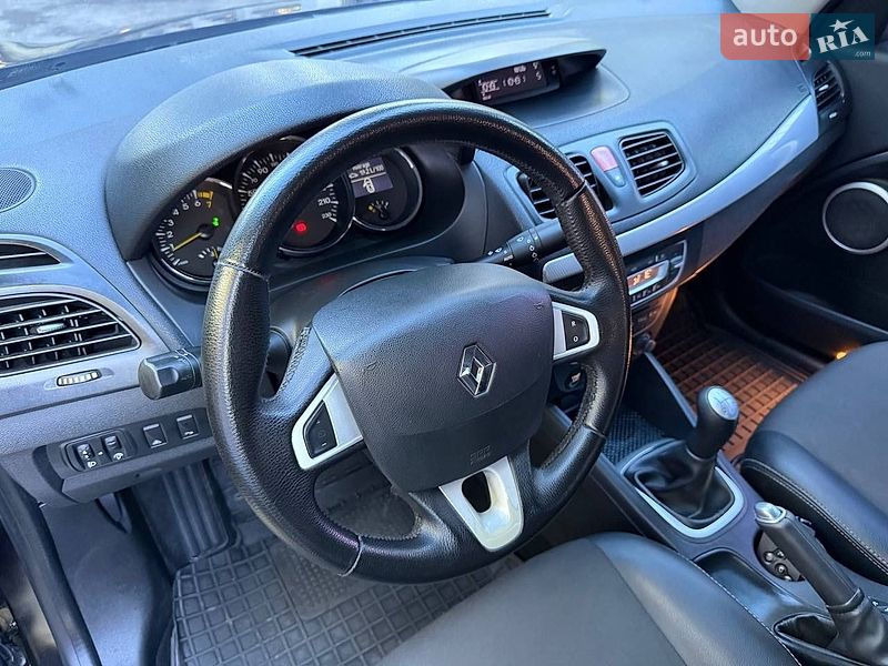 Седан Renault Fluence 2010 в Одессе