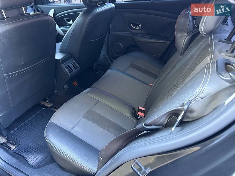 Седан Renault Fluence 2010 в Одессе