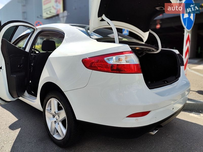 Седан Renault Fluence 2016 в Києві