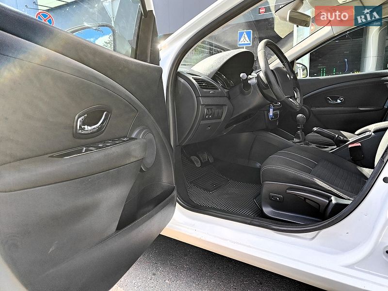 Седан Renault Fluence 2016 в Києві