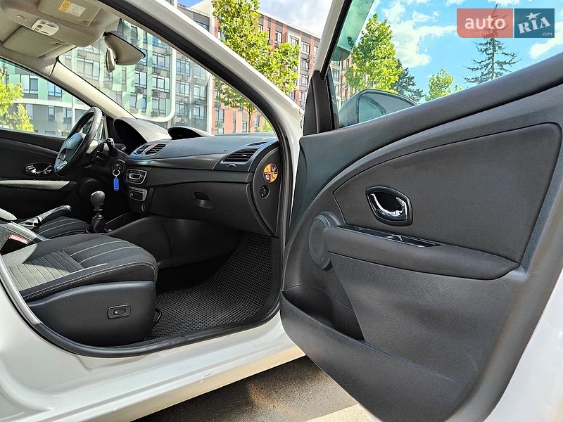 Седан Renault Fluence 2016 в Києві