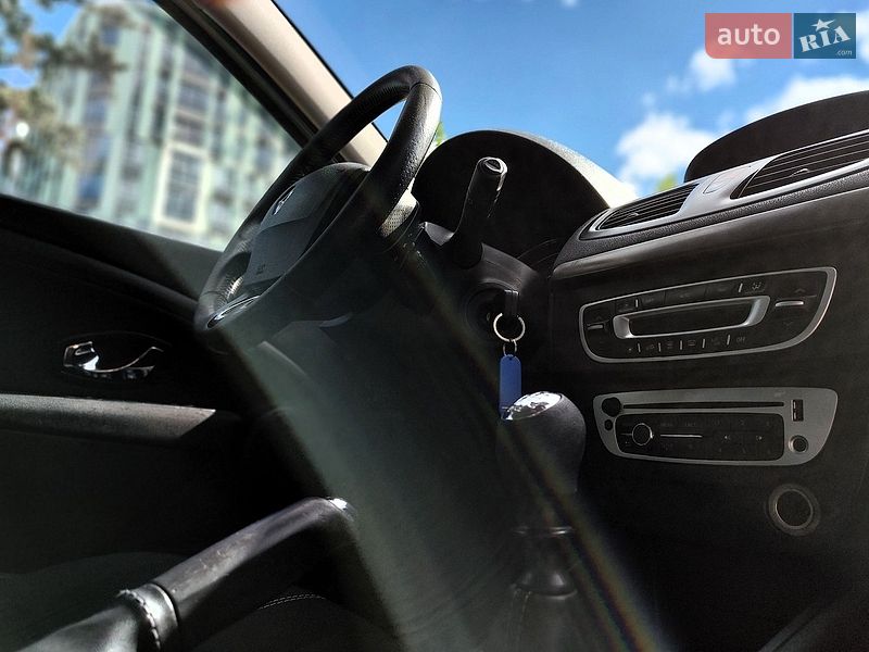 Седан Renault Fluence 2016 в Києві