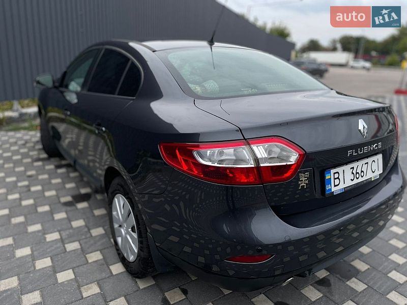 Седан Renault Fluence 2011 в Полтаві
