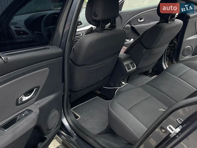 Седан Renault Fluence 2011 в Полтаві