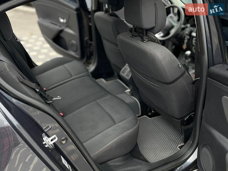 Седан Renault Fluence 2011 в Полтаві