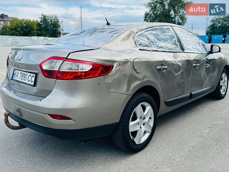 Седан Renault Fluence 2015 в Белогородке