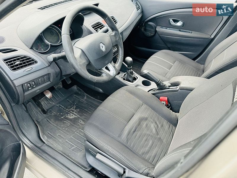 Седан Renault Fluence 2015 в Белогородке