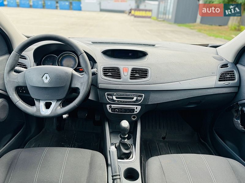Седан Renault Fluence 2015 в Білогородці