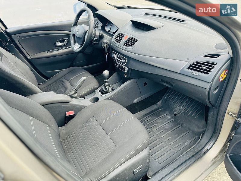 Седан Renault Fluence 2015 в Белогородке