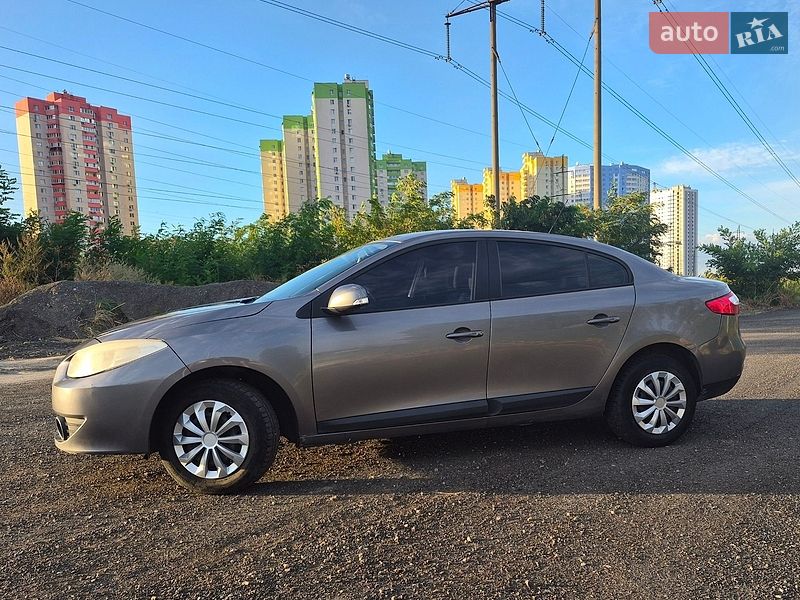 Седан Renault Fluence 2012 в Киеве
