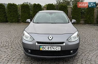 renault fluence 2010 в Жовква от профессионального продавца Максим
