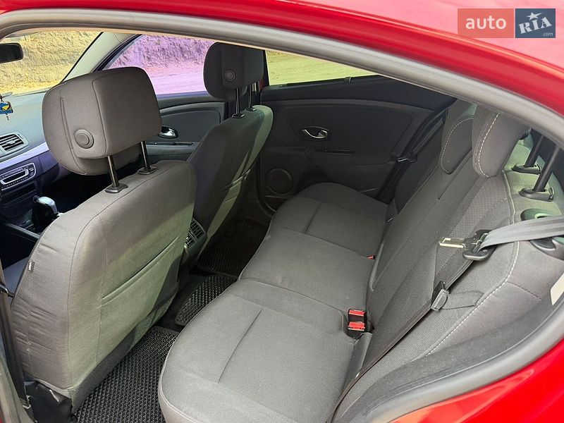 Седан Renault Fluence 2010 в Золотоноші