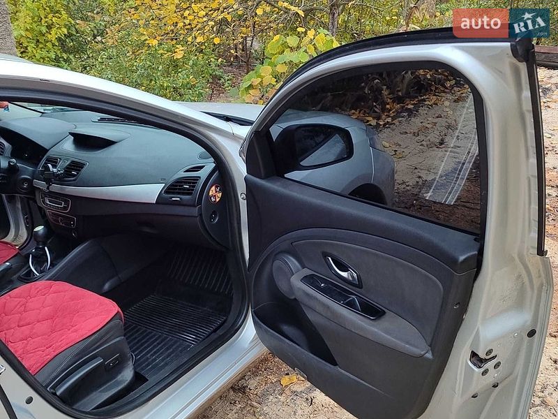 Седан Renault Fluence 2011 в Рівному