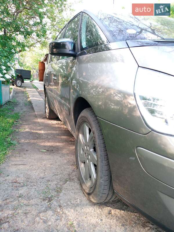 Минивэн Renault Grand Espace 2012 в Магдалиновке