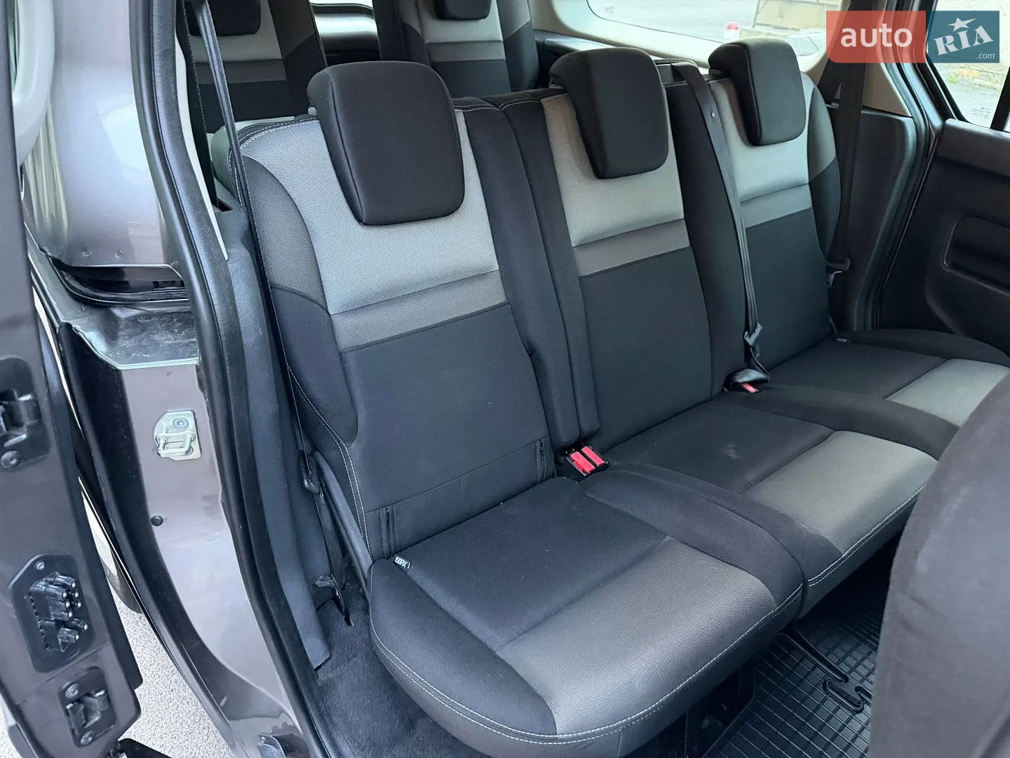 2017 Renault Kangoo - мініатюра 39