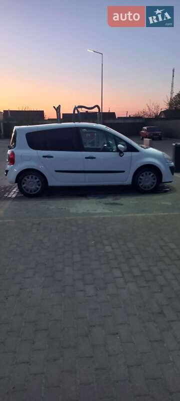 Микровэн Renault Grand Modus 2008 в Сарнах