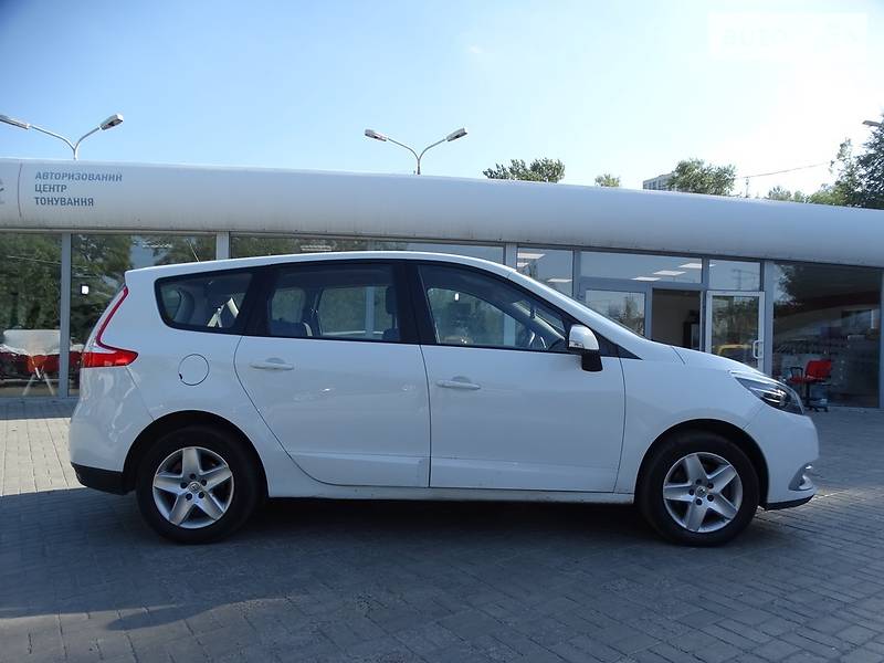 Універсал Renault Grand Scenic 2014 в Дніпрі