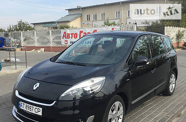 Мінівен Renault Grand Scenic 2012 в 