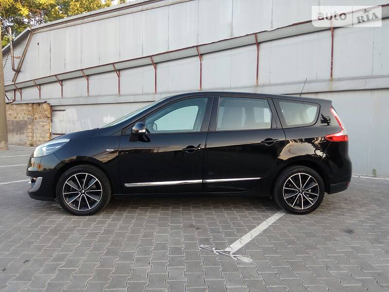 Мінівен Renault Grand Scenic 2014 в 