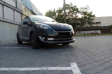 Мінівен Renault Grand Scenic 2014 в 