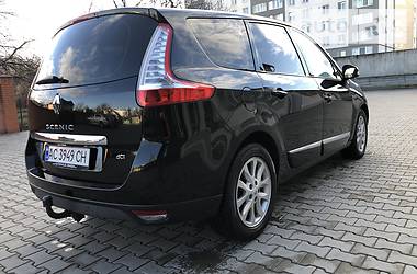 Мінівен Renault Grand Scenic 2012 в 