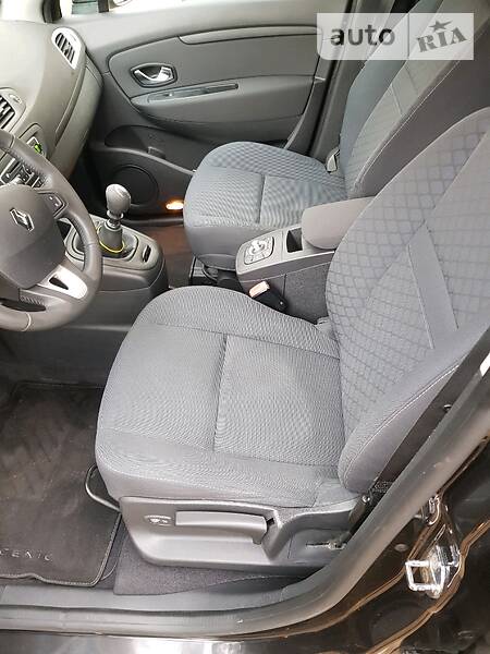 Універсал Renault Grand Scenic 2010 в Житомирі