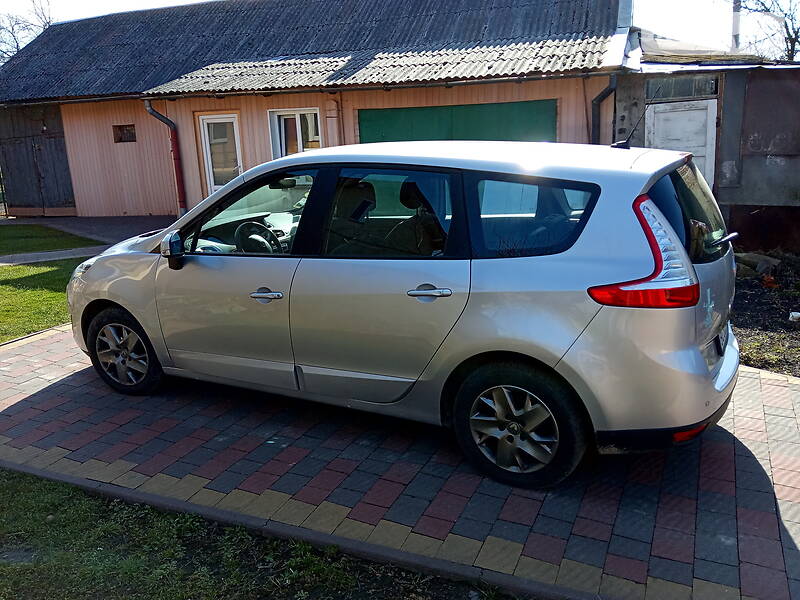 Універсал Renault Grand Scenic 2011 в Городку