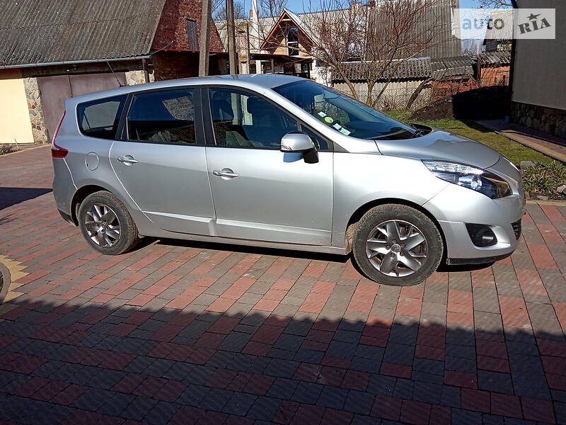 Універсал Renault Grand Scenic 2011 в Городку