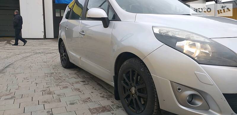 Мінівен Renault Grand Scenic 2012 в Збаражі