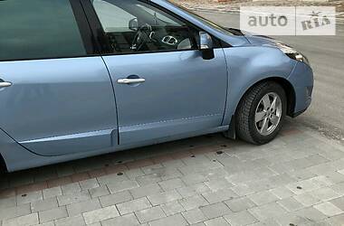 Мінівен Renault Grand Scenic 2010 в 