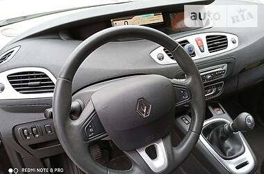 Мінівен Renault Grand Scenic 2010 в 