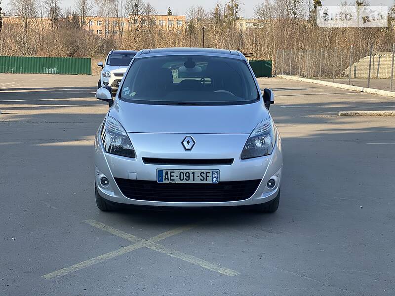 Мінівен Renault Grand Scenic 2010 в Дубні