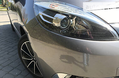 Мінівен Renault Grand Scenic 2013 в 