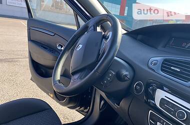 Мінівен Renault Grand Scenic 2015 в 