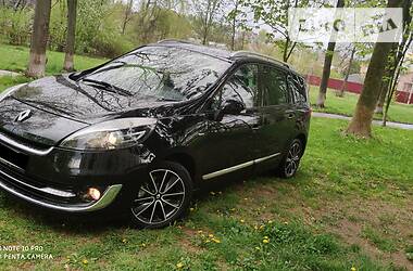 Мінівен Renault Grand Scenic 2013 в 