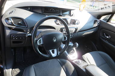 Мінівен Renault Grand Scenic 2013 в 