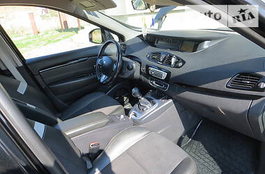 Мінівен Renault Grand Scenic 2013 в 