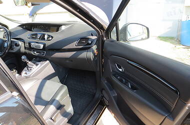 Мінівен Renault Grand Scenic 2013 в 