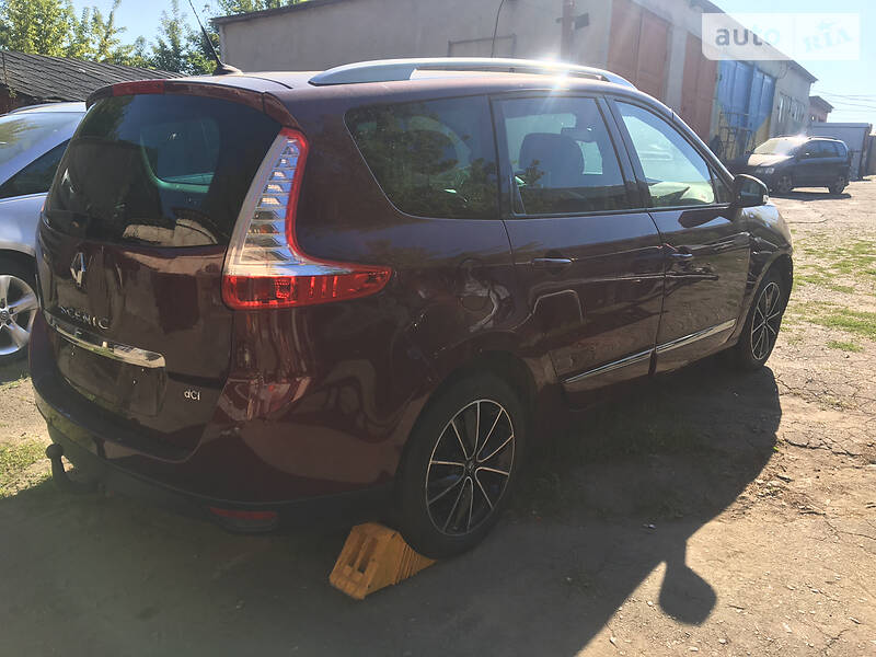Хэтчбек Renault Grand Scenic 2013 в Ровно