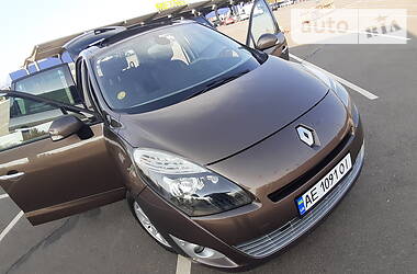 Універсал Renault Grand Scenic 2010 в Кривому Розі