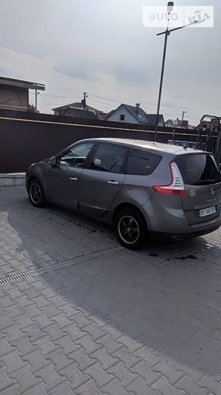 Мінівен Renault Grand Scenic 2011 в Львові