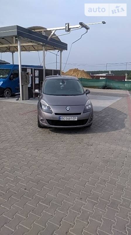 Мінівен Renault Grand Scenic 2011 в Львові
