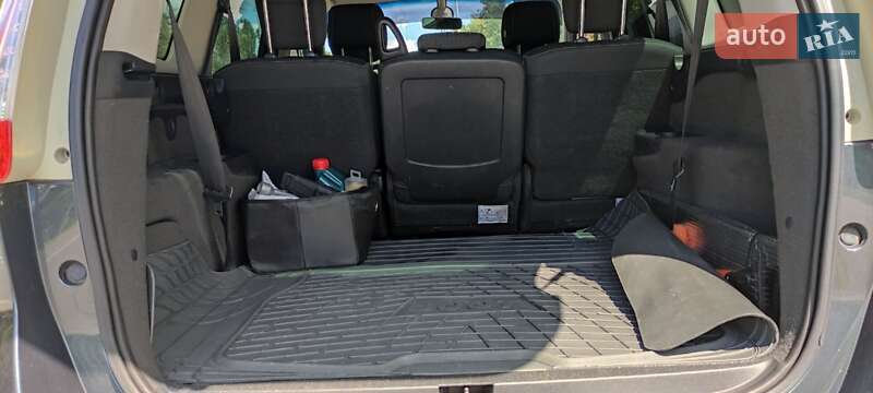 Минивэн Renault Grand Scenic 2010 в Киеве