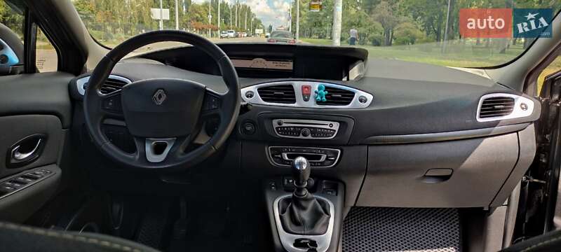 Минивэн Renault Grand Scenic 2010 в Киеве
