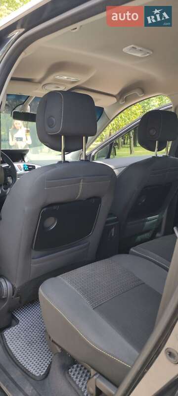 Минивэн Renault Grand Scenic 2010 в Киеве