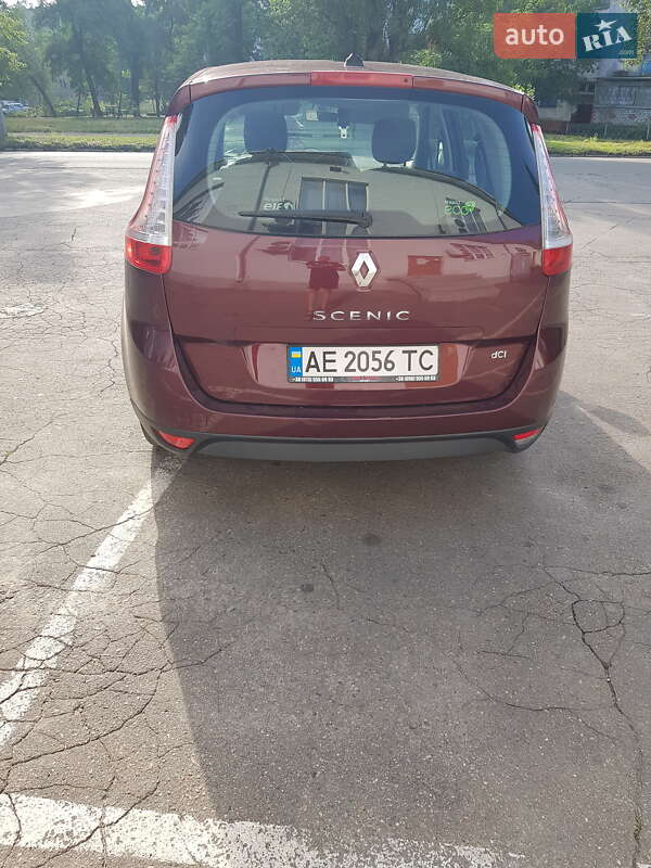 Мінівен Renault Grand Scenic 2013 в Кривому Розі фото 17 Мінівен Renault Grand Scenic 2013 в Кривому Розі